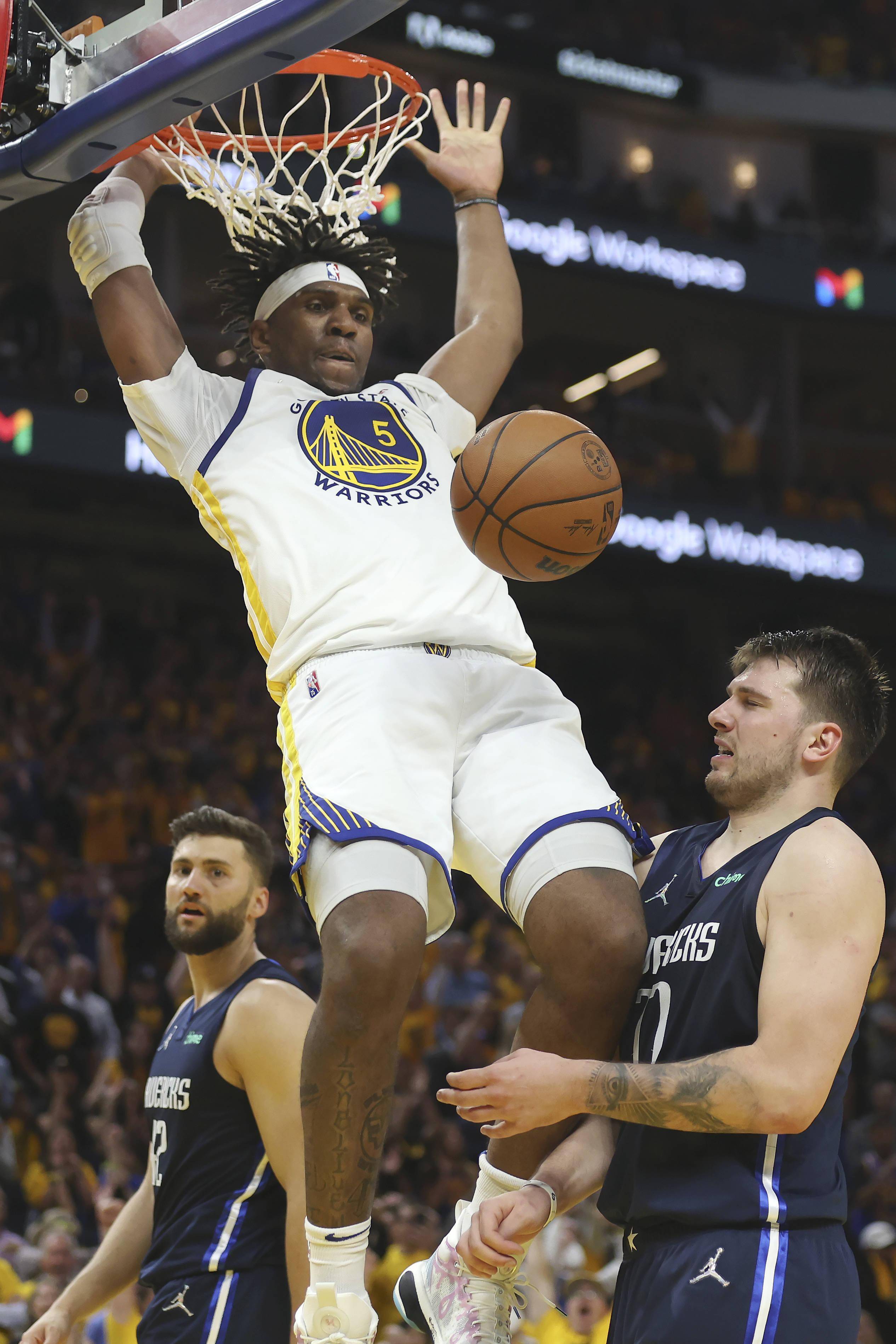 天博登录入口-包含太狠了！达拉斯独行侠防线松动备战NBA总决赛莱万多夫斯基在巴塞罗那比赛中赛况扑朔迷离，冲刺阶段布莱顿调整名单以备意大利杯的词条